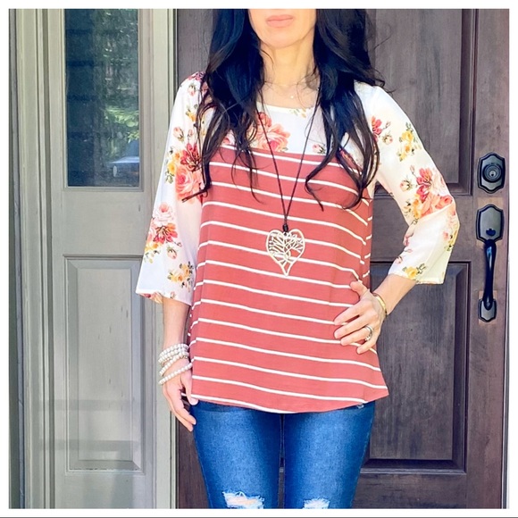 PRETTY STRIPED FLORAL TUNIC TOP - Picture 9 of 16